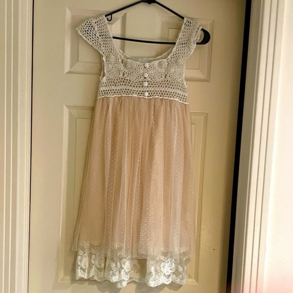 Elegant Lace Chemise in Cream and White